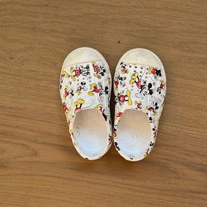 Mickey Mouse native shoes size 5